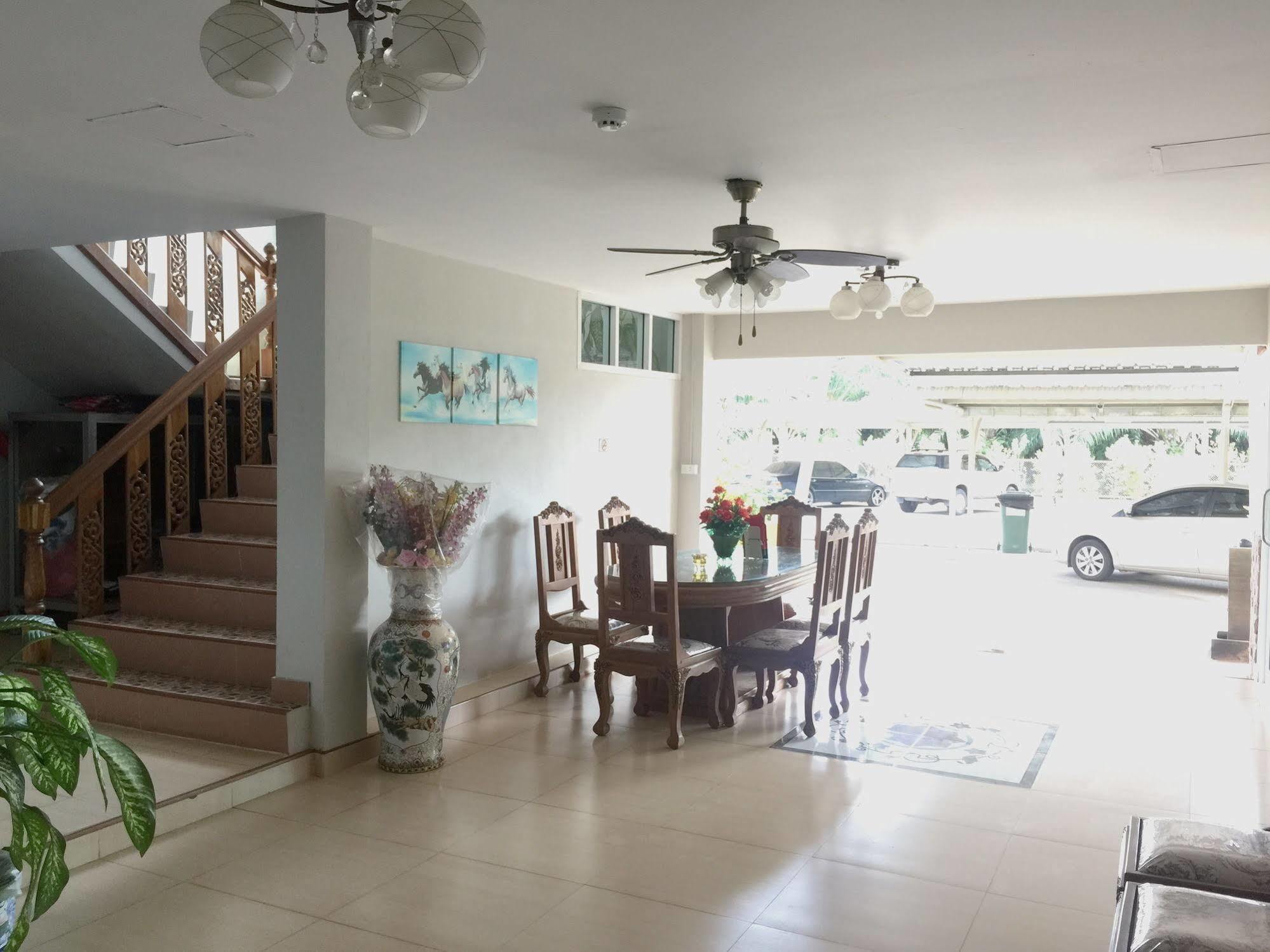 Baan Bangrak Residence Транг Екстер'єр фото
